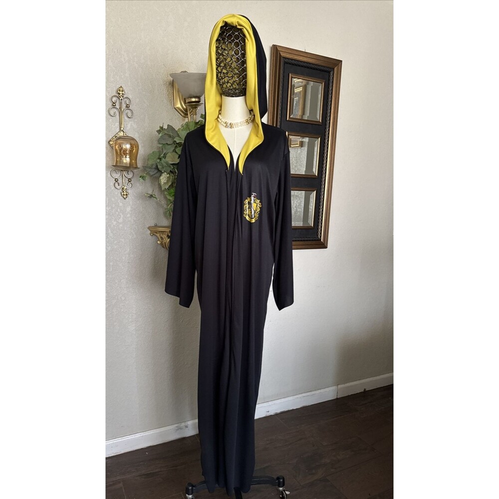 Harry Potter Long Cape Robe Hogwarts Costume Black Yellow Logo Magical - Picture 2 of 12